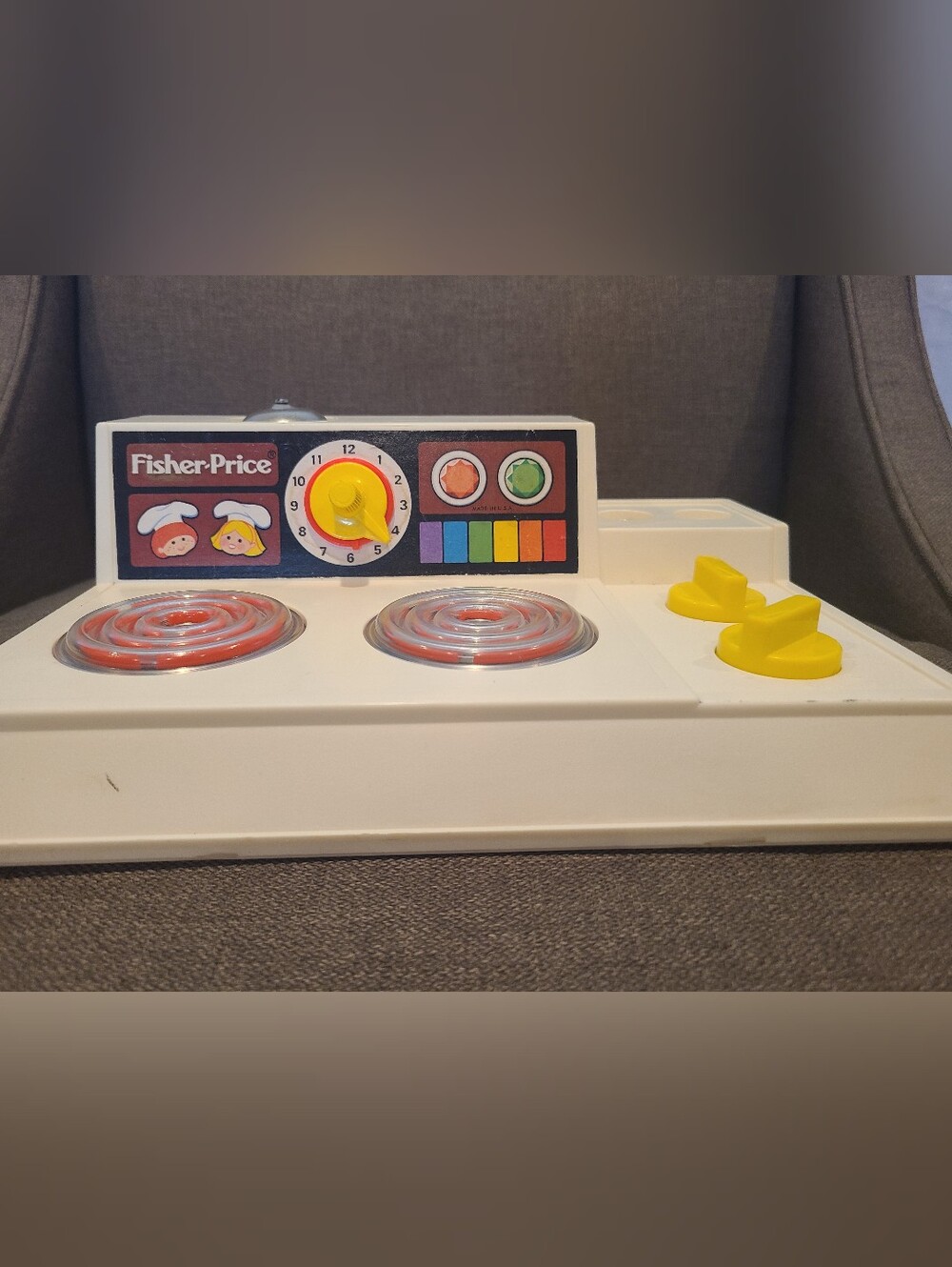 Vintage Fisher-Price Magic Burner Kitchen Stove (Model No. 919)